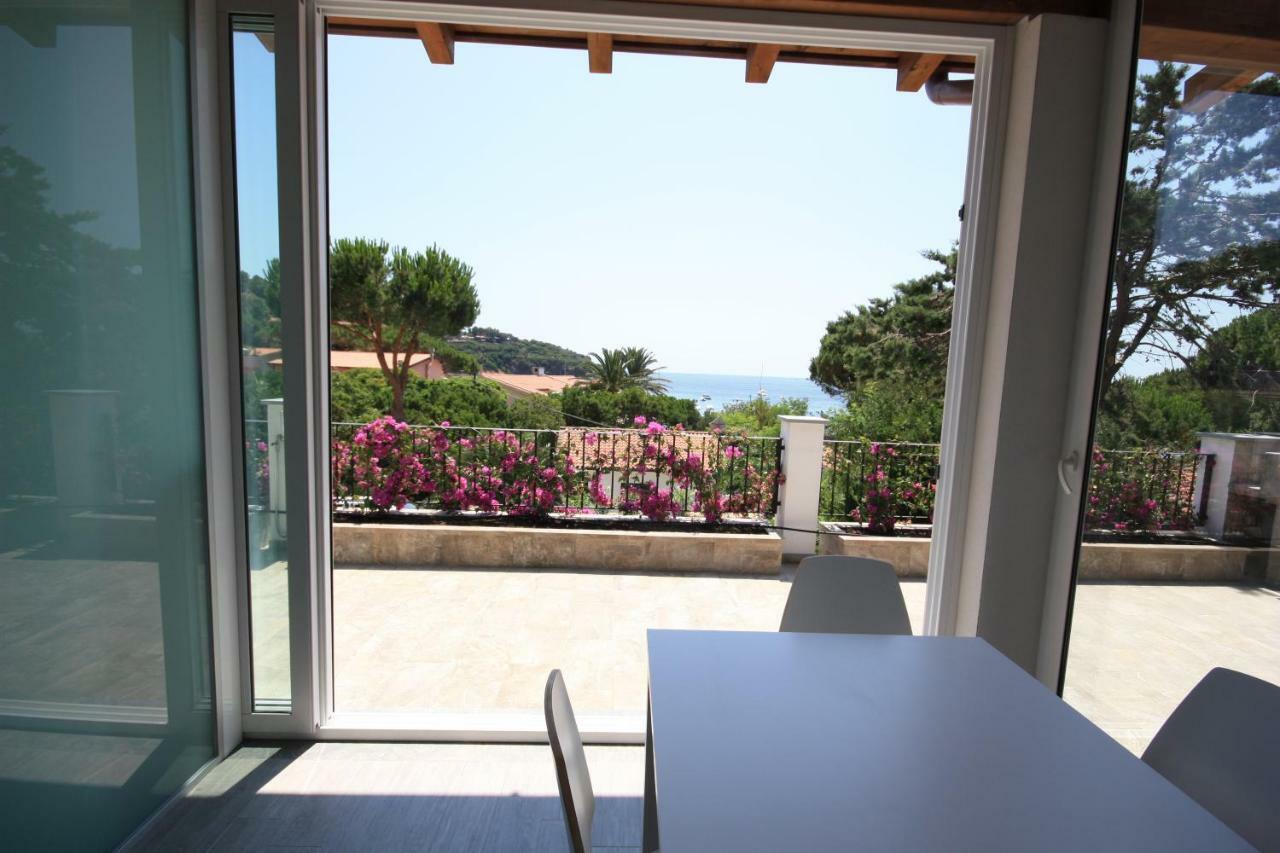 Albatros Aparthotel Capoliveri  Bagian luar foto