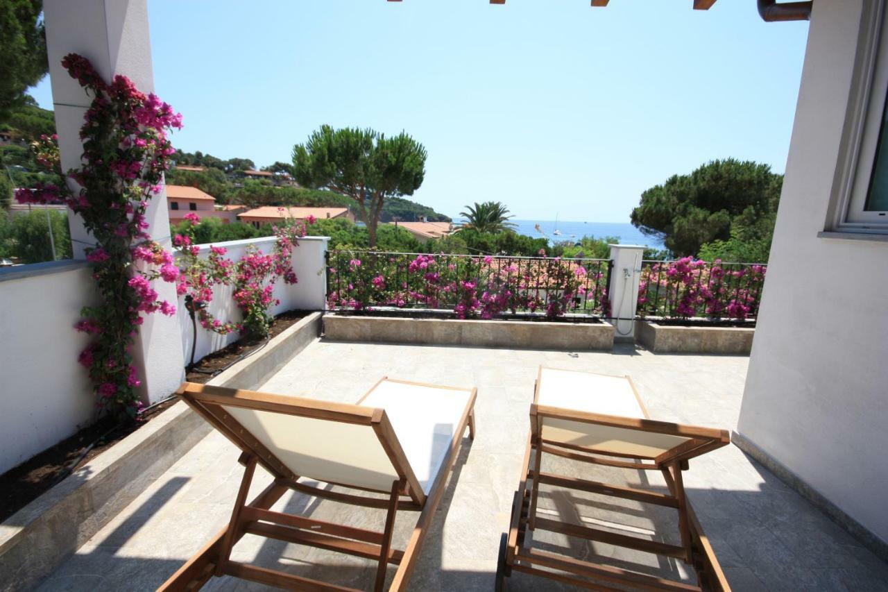 Albatros Aparthotel Capoliveri  Bagian luar foto