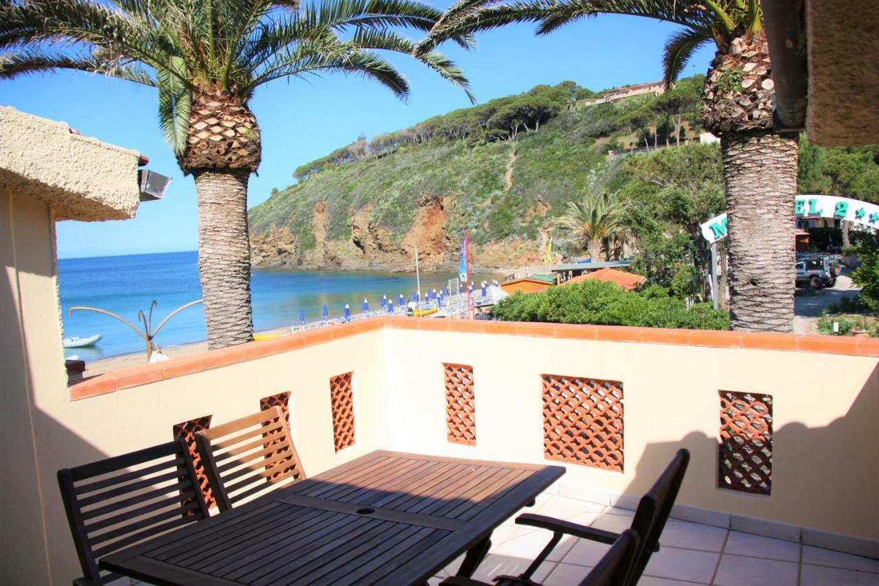 Albatros Aparthotel Capoliveri  Bagian luar foto